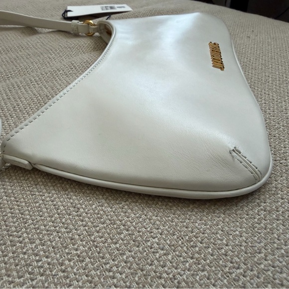 Jacquemus The Bisous Perle Shoulder Bag White - Picture 5 of 11